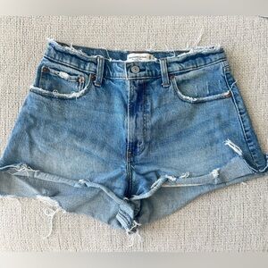 Abercrombie & Fitch High Rise Cutoff Short Size 28/6 - Curve Love